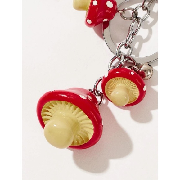 🍄 Style & Glamour Happy Red Spotted Mushroom Key Chain with Bell - NWT - Picture 6 of 11